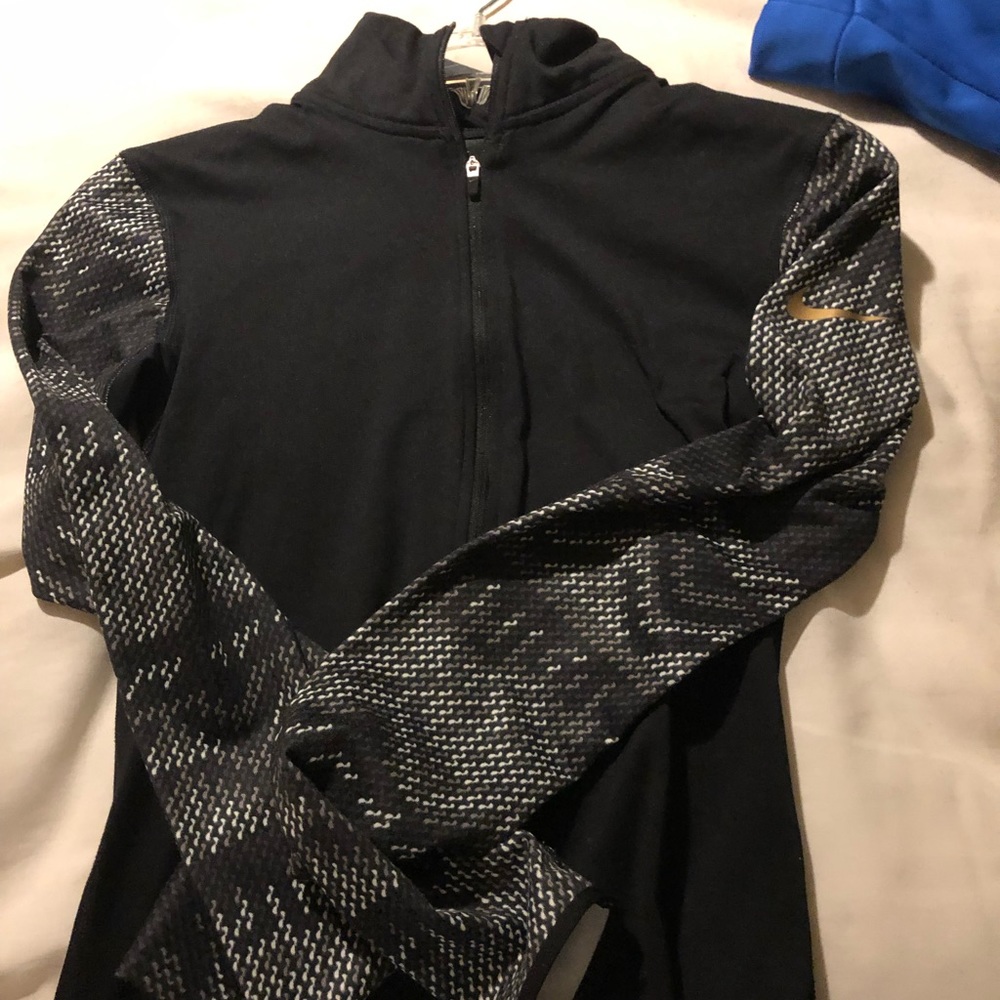 Black and White Nike 1/4 Zip